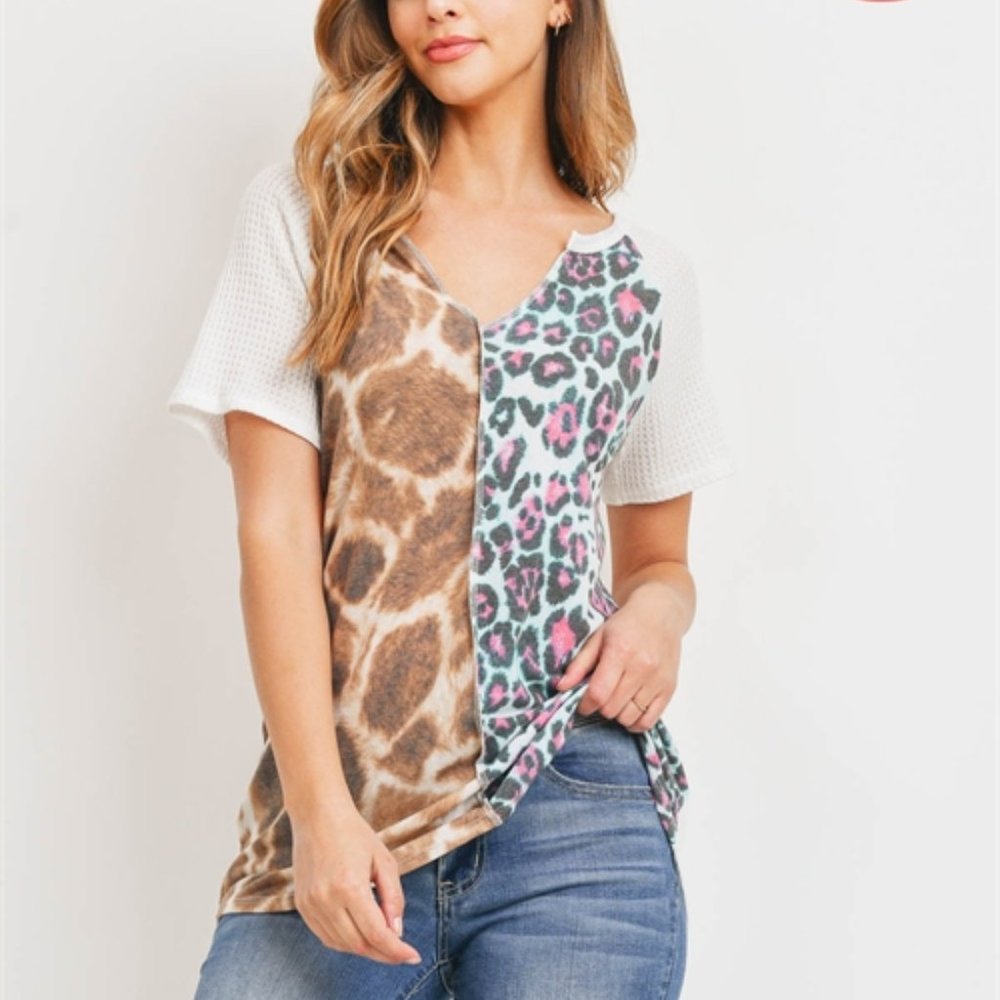 New Junior's Cute Boutique blue Cheetah top